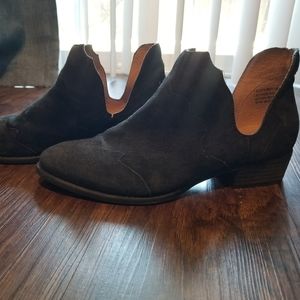 Seychelles Reservoir Ankle Boots